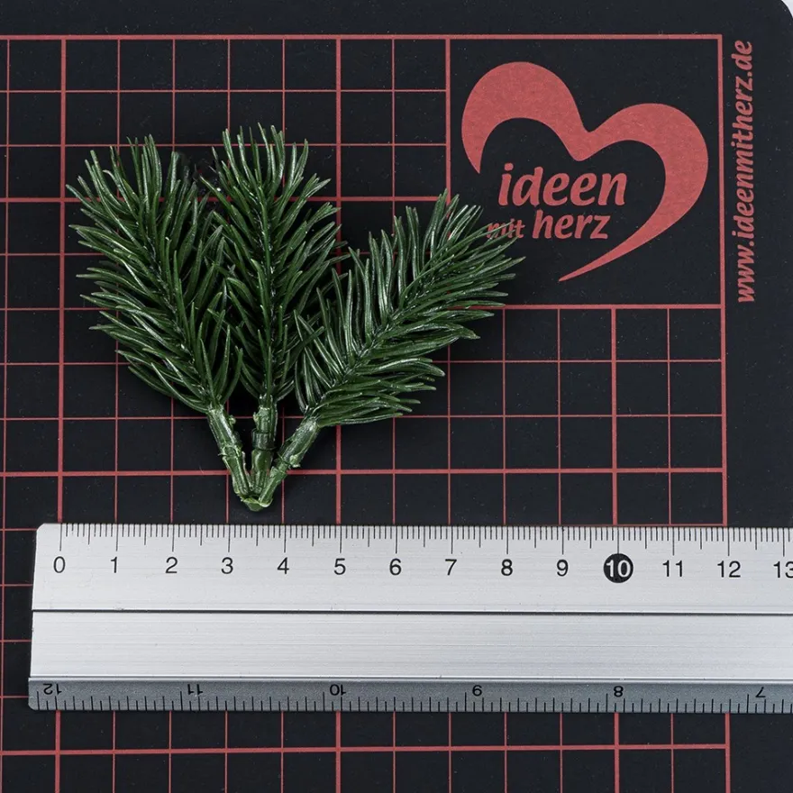 Deko-Floristik, Tannenzweige, 7cm, je 3 zusammenhängende Zweige, grün, 15 Stück