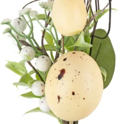 Deko-Strauß Osterzeit, 22cm lang, mit vanillegelben Eiern, weißen Beeren und Blüten