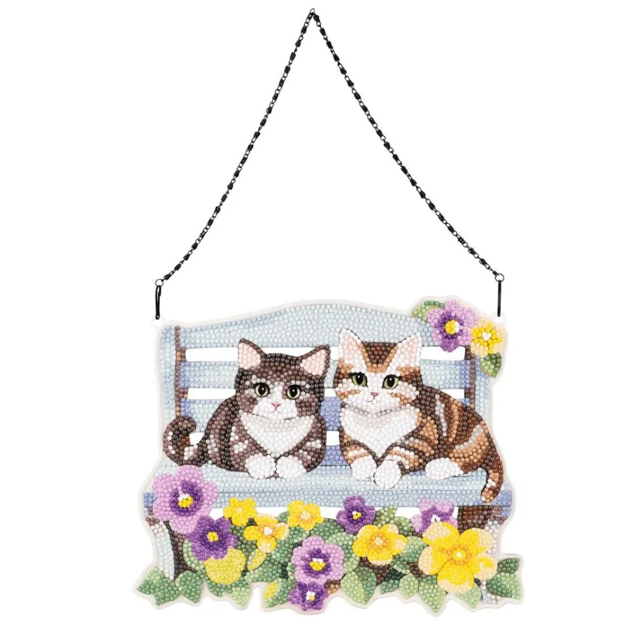Diamond-Painting-Fensterbild aus Acryl, Katzen auf Bank, 25cm x 20,4cm, 1,7mm stark, inkl. Kette