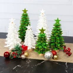 Filz-Tannenbaum zum Zusammenbauen, weiß, 17,5cm hoch, 26-teilig