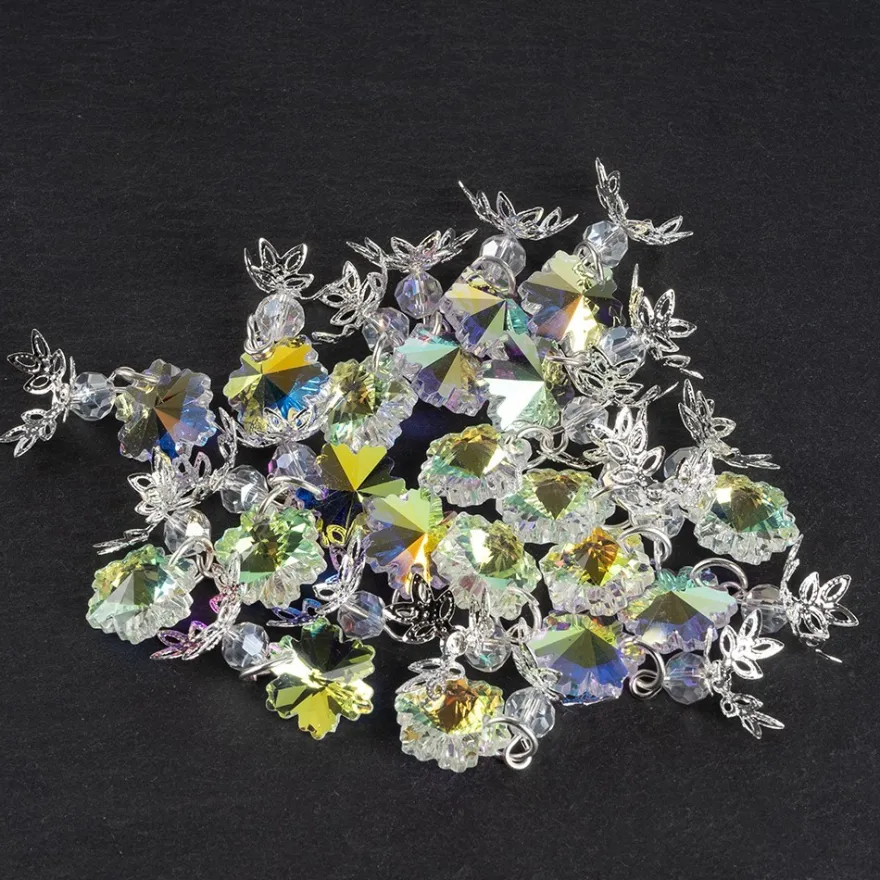 Glas-Anhänger mit Perlenkappe, Eiskristall, 2,7cm x 1,4cm, klar-irisierend, 20 Stück