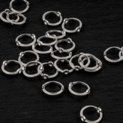 Perlenrahmen, rund, mit Zierrand, außen Ø 1,1cm, innen Ø 0,9cm, silber, 24 Stück