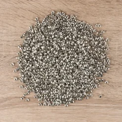 Perlen, Raute, facettiert, 0,6cm x 0,4cm, silber, 900 Stück